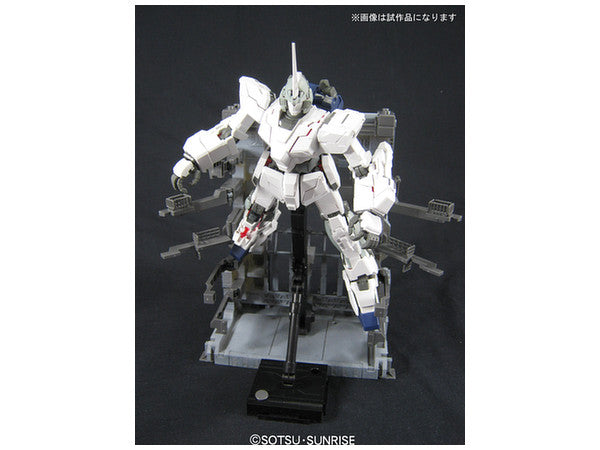 MG 1/100 独角兽高达