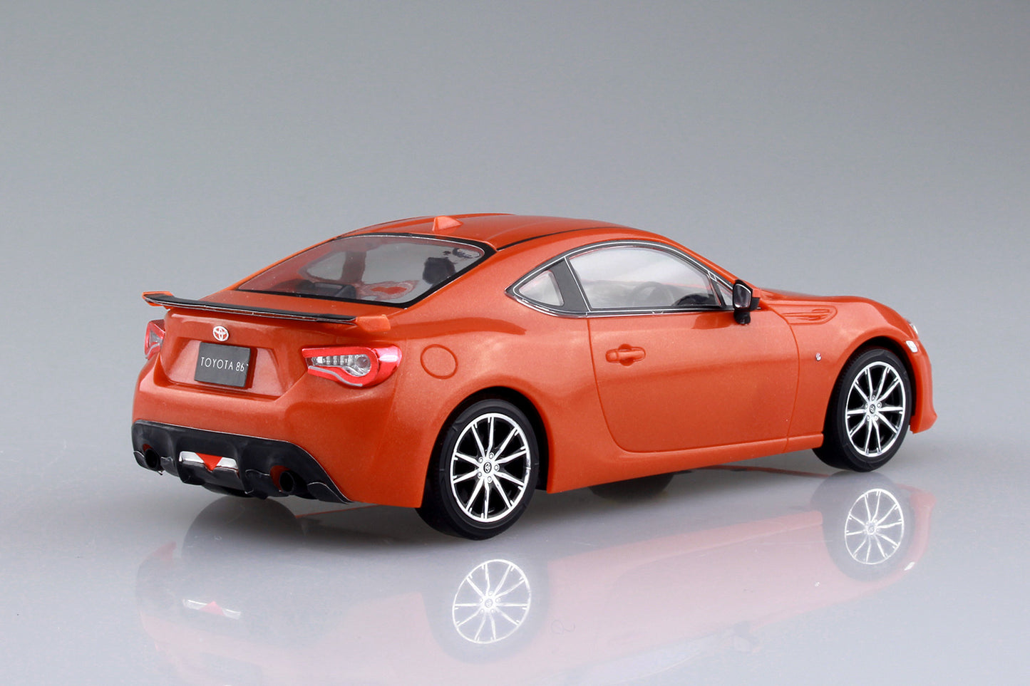 Aoshima 1/32 SNAP KIT Toyota 86 (Orange Metallic)