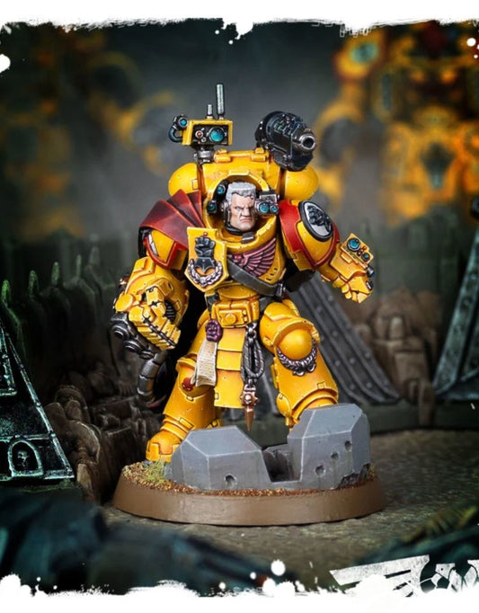 Warhammer 40000: Imperial Fists Captain - Tor Garadon