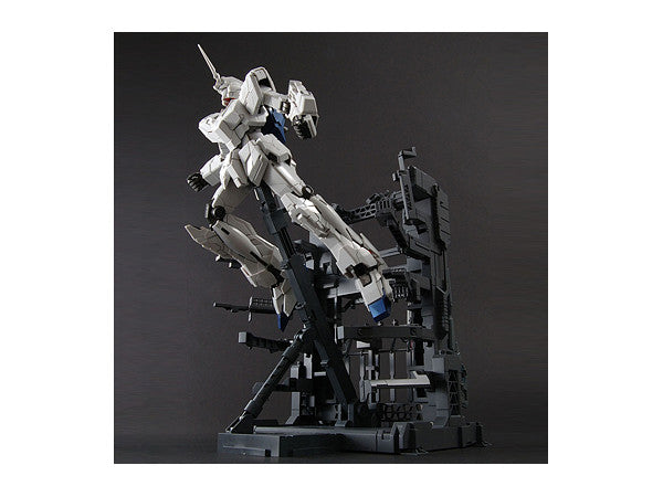 MG 1/100 独角兽高达