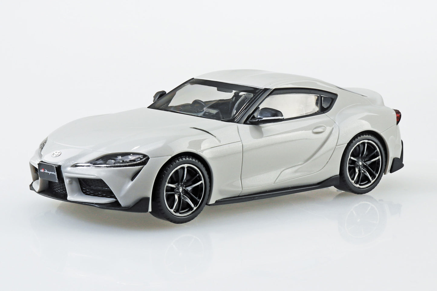 Aoshima 1/32 SNAP KIT Toyota GR Supra 2019 (White Metallic)