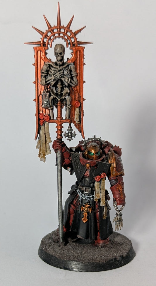 [Pre-Owned] Warhammer 40K: Space Marine - Bladeguard Ancient