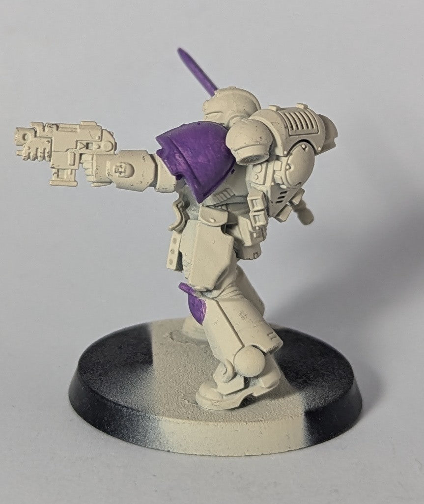[Pre-Owned] Warhammer 40k: Space Marine - Lieutenant with Power Sword