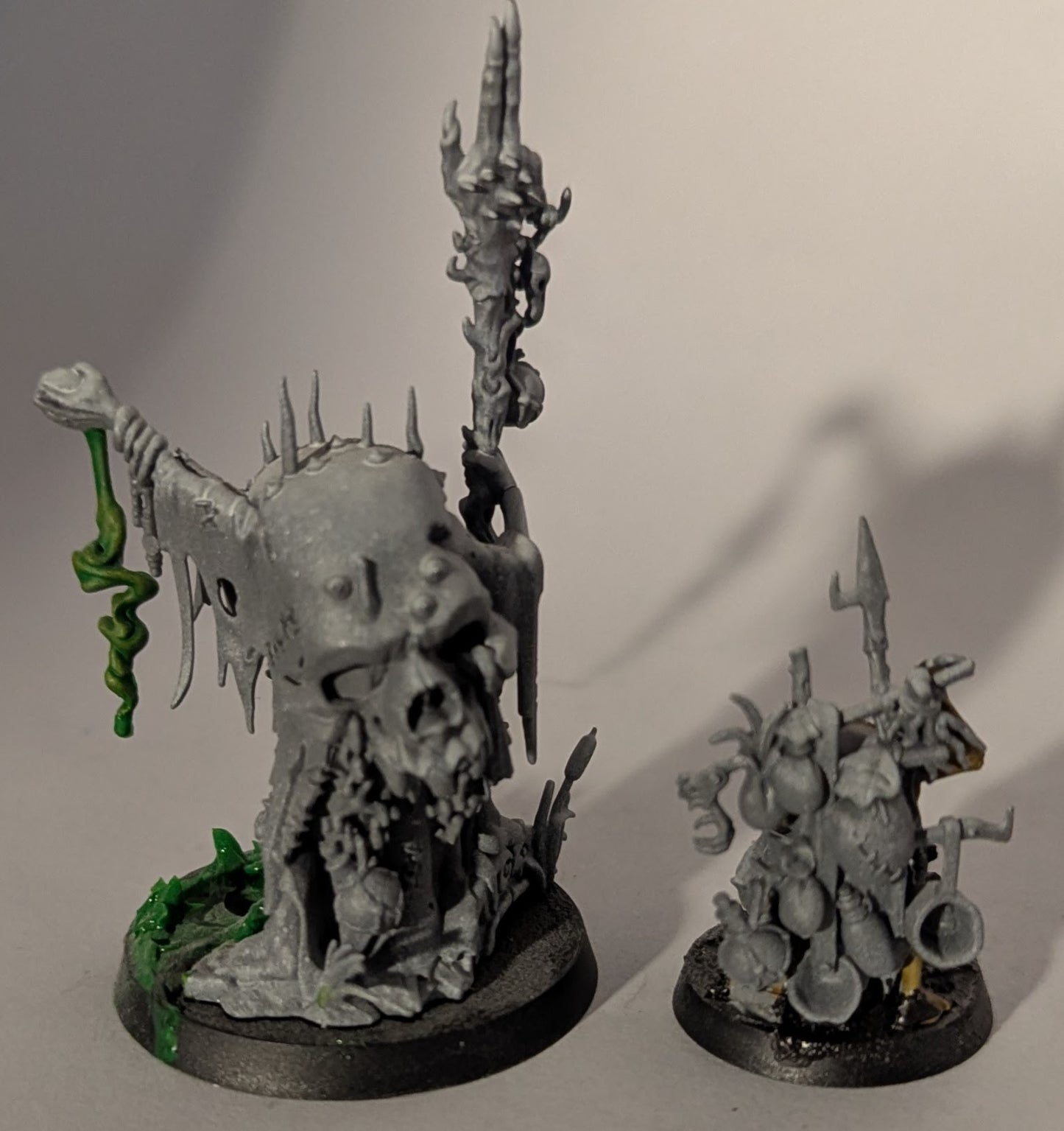 [Pre-Owned] Age of Sigmar: Orruk Warclans - Swamp Calla Shaman with Pot-Grot