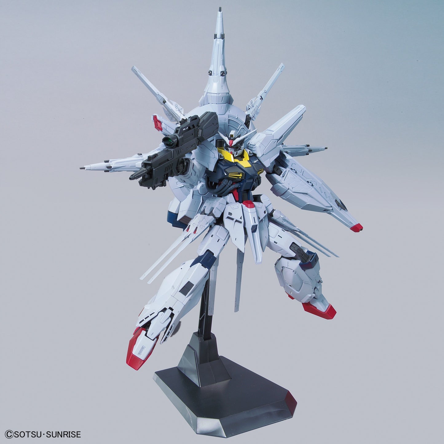 MG 1/100 自由高达 Ver. 2.0《机动战士高达种子》