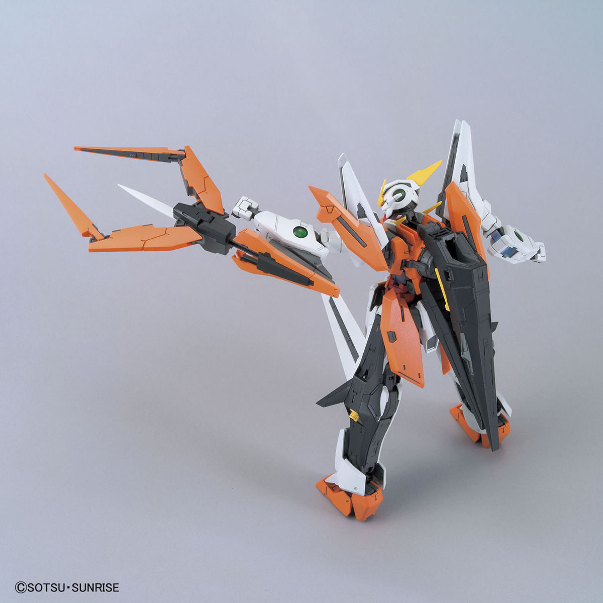 MG 1/100 Gundam Kyrios (Mobile Suit Gundam 00)