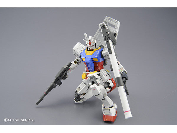 MG 1/100 RX-78-2  Gundam (Ver. 3.0)